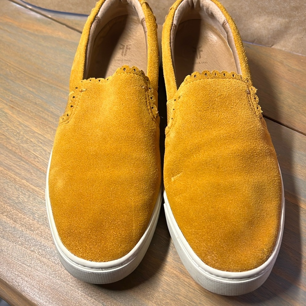 Frye ivy suede scalloped  slip on’s. Golden honey color